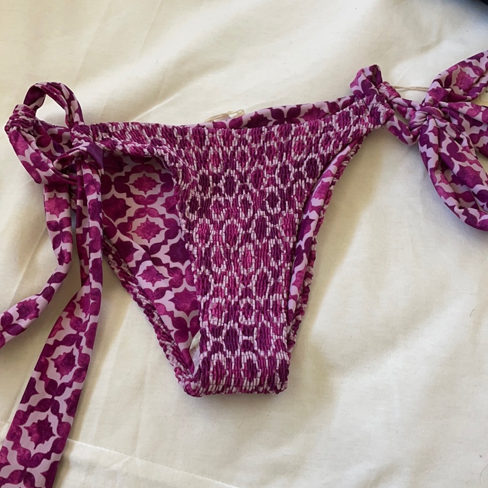 Tori Praver Seafoam bikini reversible sz Med NWT